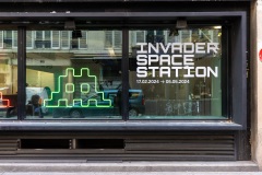 "Invader Space Station" exposition de Invader